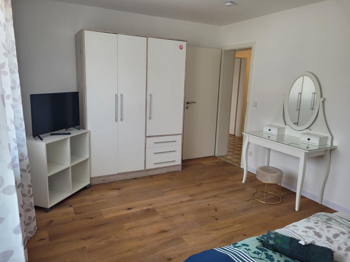 Ferienwohnung Anna Oftersheim Schwetzingen Hockenheim 3 Zimmer Mit Balkon المظهر الخارجي الصورة
